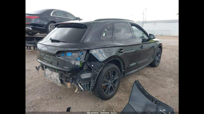 Audi Q5 PREMIUM PLUS / Quattro / niski przebieg