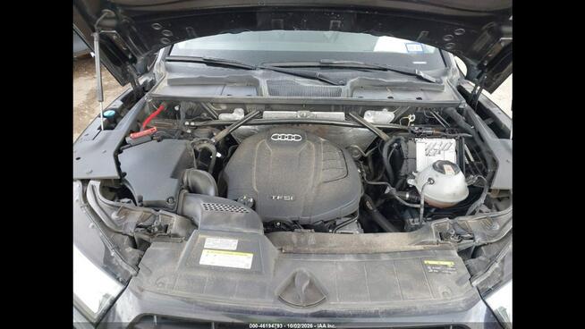 Audi Q5 PREMIUM PLUS / Quattro / niski przebieg