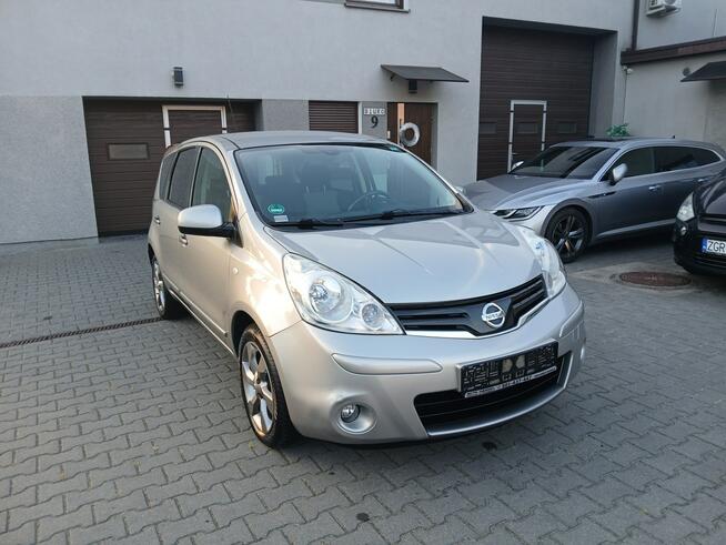Nissan Note 1.6i klima navi alufelgi czujniki stan BDB niski przebieg