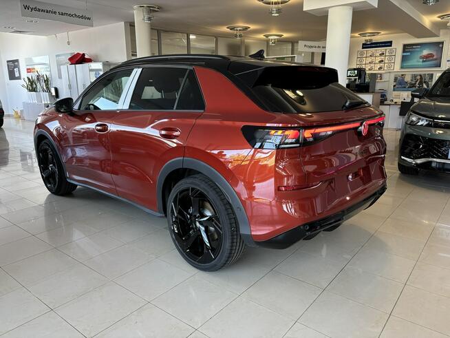 Volkswagen T-Roc R-Line 1.5 eTSI 150KM automat DSG Reflektory IQ. Light Led Matrix Tech