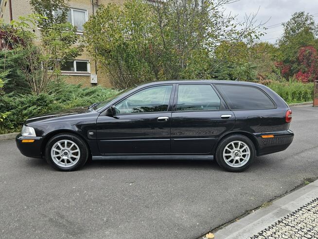 Volvo V40 2003