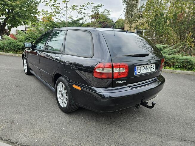 Volvo V40 2003