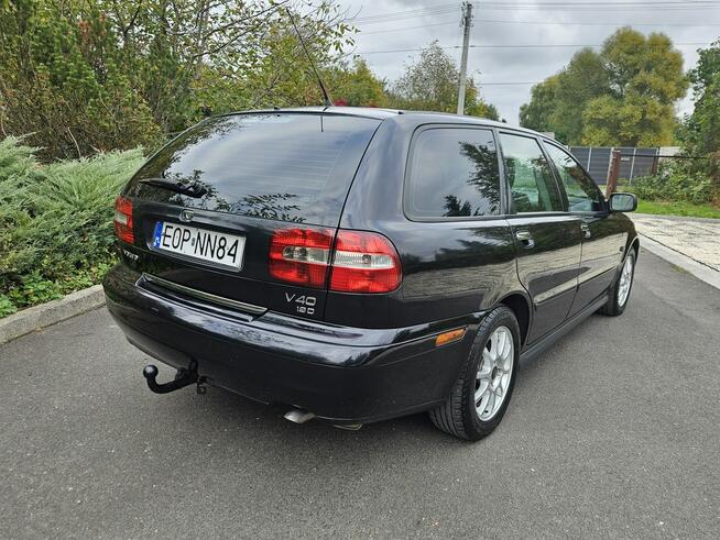 Volvo V40 2003