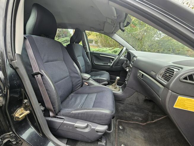 Volvo V40 2003