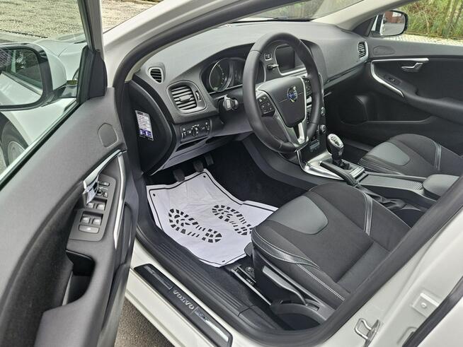 Volvo V40 2013