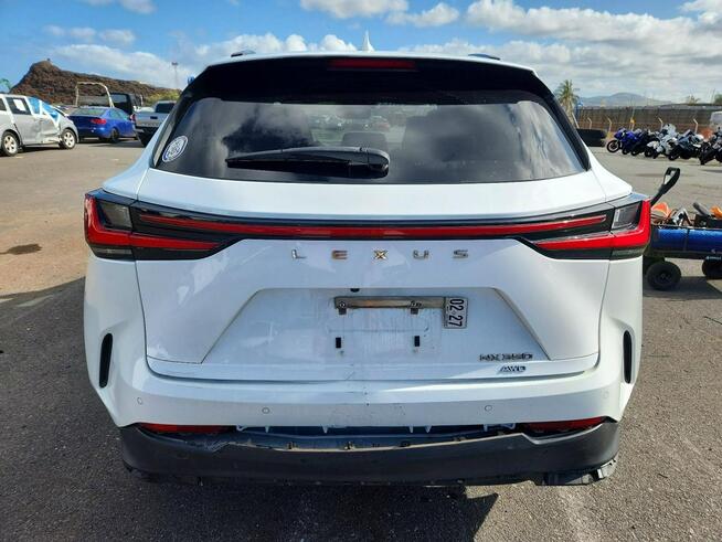 Lexus NX 2022