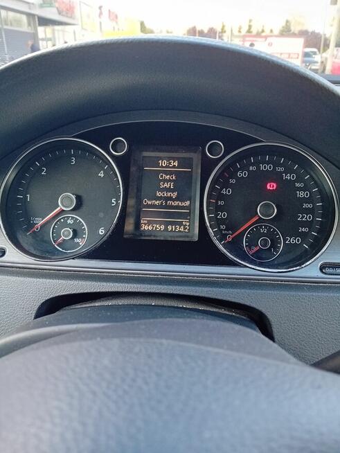 Volkswagen Passat 2011