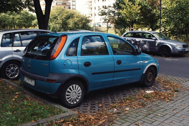 Opel Corsa C 1.0 benzyna 2001 — przegląd do 03.2027, wahacze
