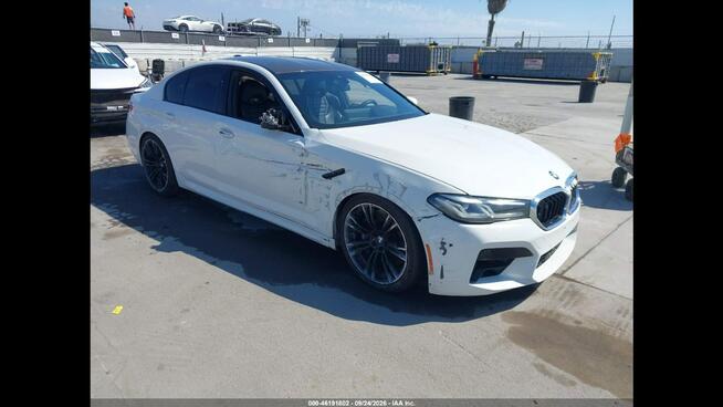 BMW M5 2021