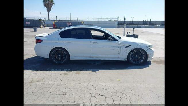 BMW M5 2021