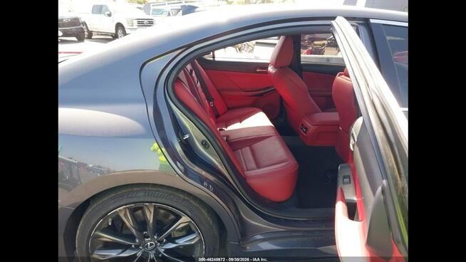 Lexus IS 2021