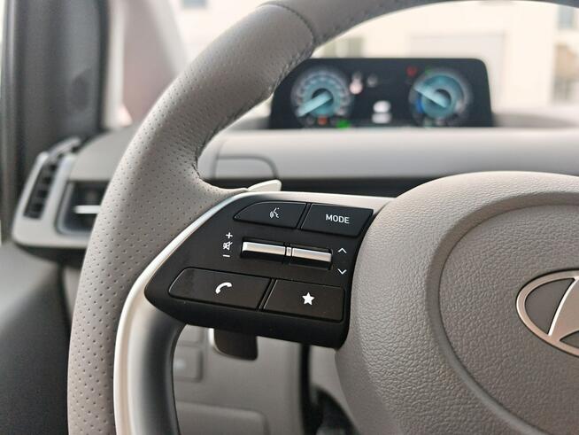 Hyundai Staria 2025