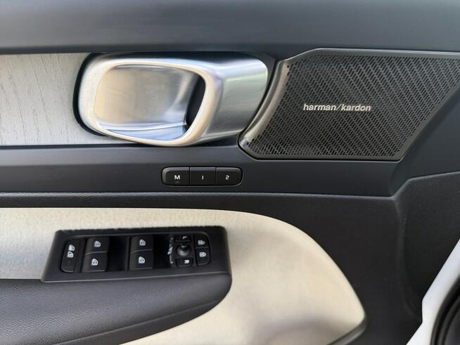 Volvo XC 40 RECHARGE nawi ful led SKÓRA hak elek HARMAN KARDON el.klapa kamery max