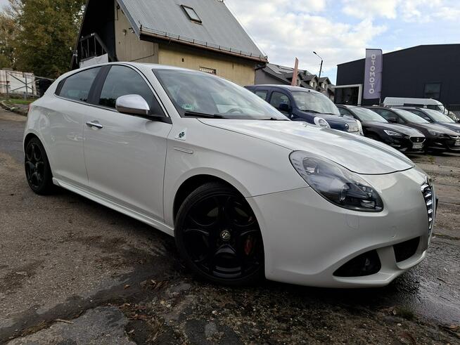 Alfa Romeo Giulietta Quadrifoglio Verde, Klimatronic, DNA, Bi-Xenon, PDC, 2 kpl. kół, BOSE