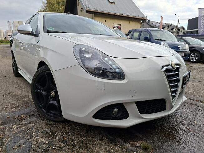 Alfa Romeo Giulietta Quadrifoglio Verde, Klimatronic, DNA, Bi-Xenon, PDC, 2 kpl. kół, BOSE