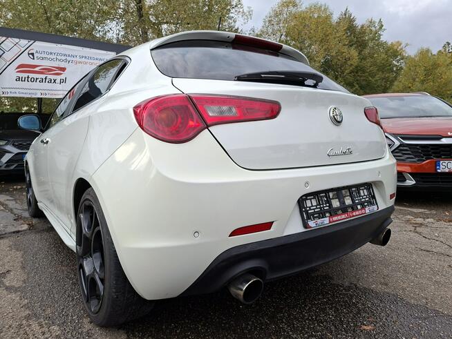 Alfa Romeo Giulietta Quadrifoglio Verde, Klimatronic, DNA, Bi-Xenon, PDC, 2 kpl. kół, BOSE