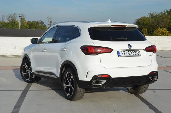 MG HS 2024