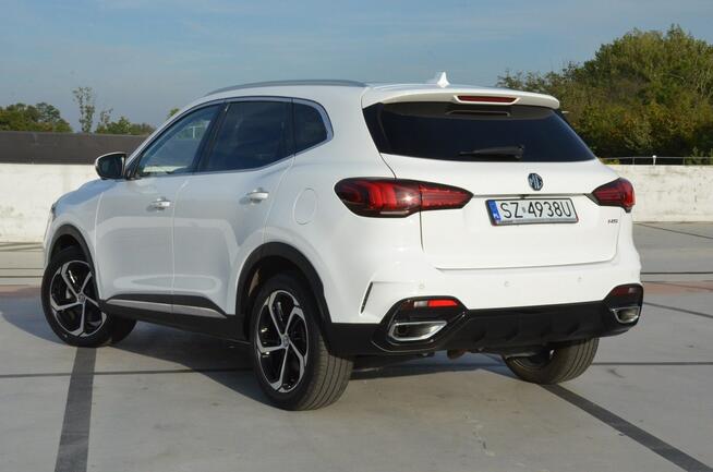 MG HS 2024