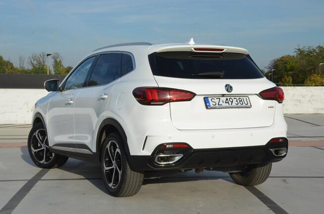 MG HS 2024