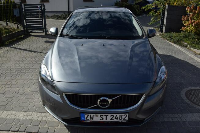 Volvo V40 2016