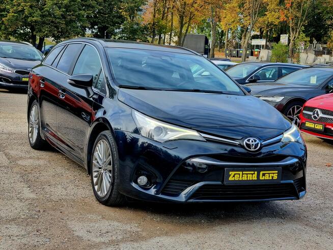 Toyota Avensis 2015