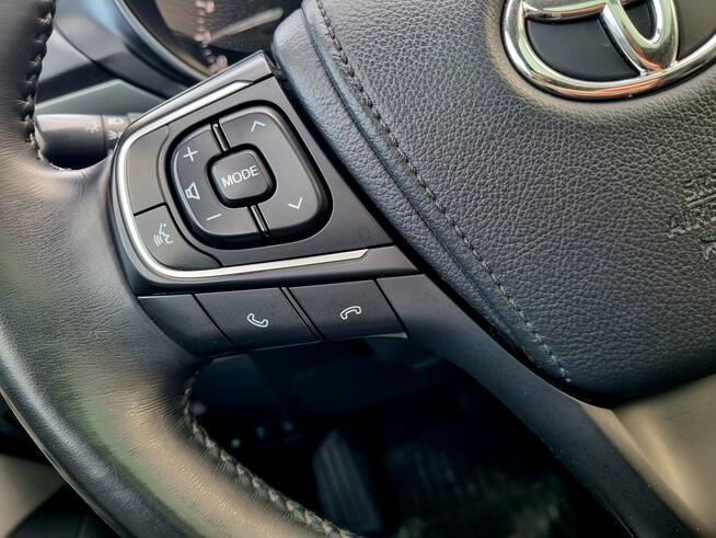 Toyota Avensis 2015