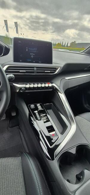 Peugeot 3008 2023