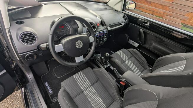 Volkswagen New Beetle 2009