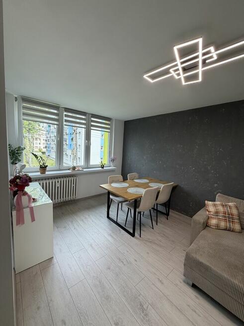 2 pokoje | 46 m² | Generalny remont | 1. piętro | Balkon