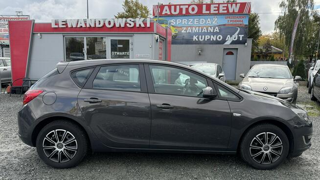Opel Astra 2012