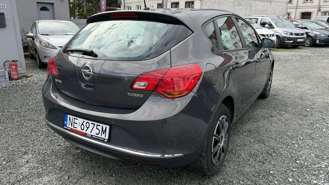Opel Astra 2012