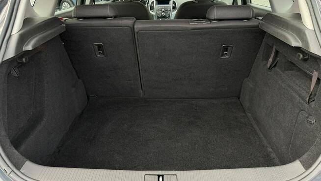 Opel Astra 2012