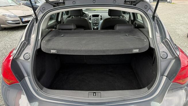 Opel Astra 2012
