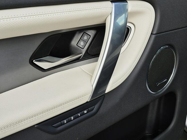 Land Rover Discovery Sport 2025