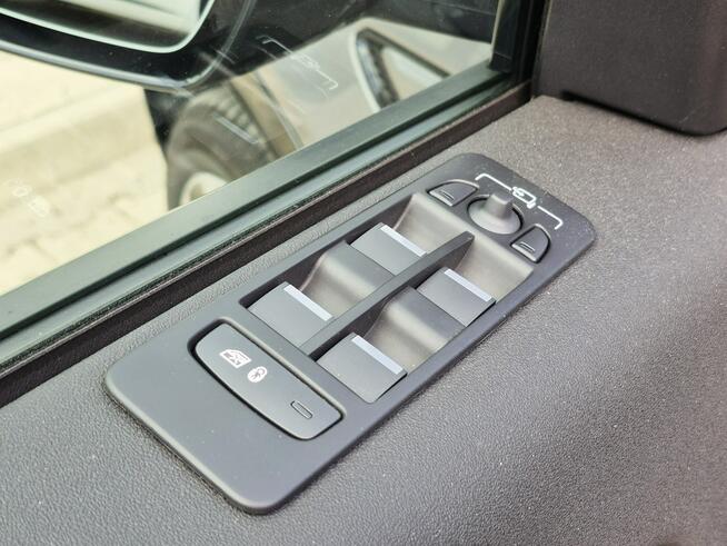 Land Rover Discovery Sport 2025