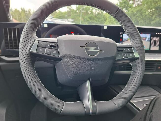Opel Astra 2025