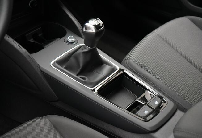 Audi Q2 30TFSI 116 KM Manual Led Kamera Tempomat ACC