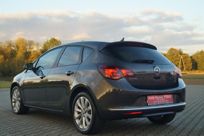 Opel Astra 2013
