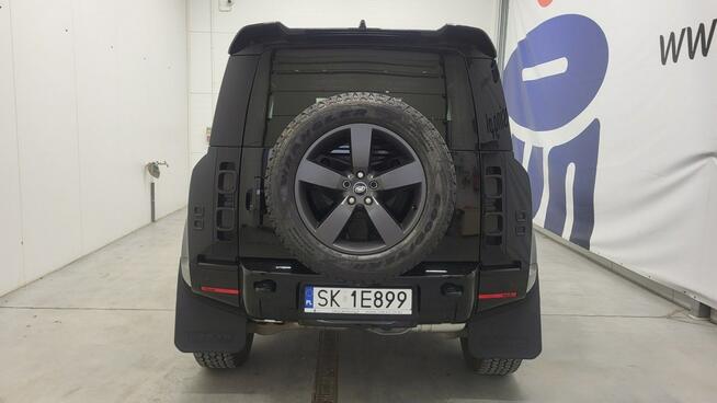 Land Rover Defender 2024