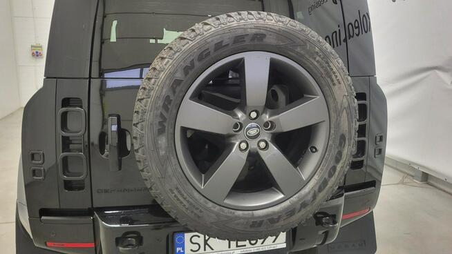 Land Rover Defender 2024