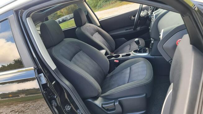Nissan Qashqai 2.0 # iWay # NAVI # Climatronic # Panorama # Kamera # Piękny !!!