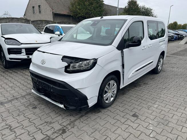 Toyota Proace City Verso 2025