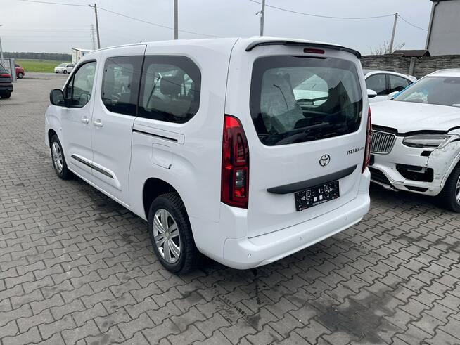 Toyota Proace City Verso 2025