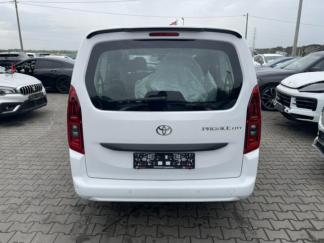 Toyota Proace City Verso 2025