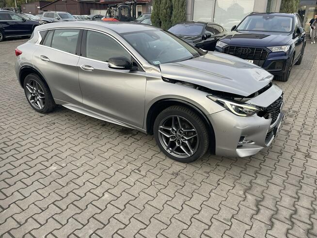 Infiniti Q30 2018