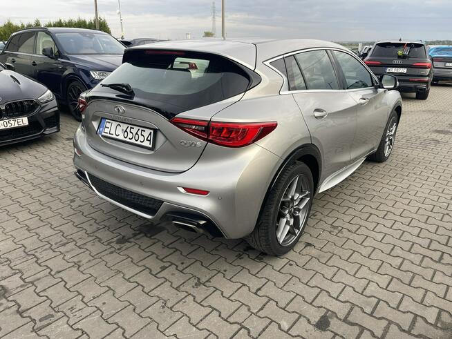 Infiniti Q30 2018