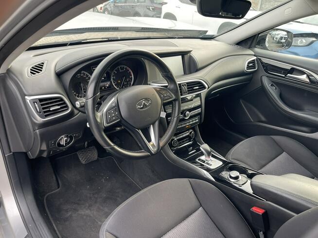 Infiniti Q30 2018