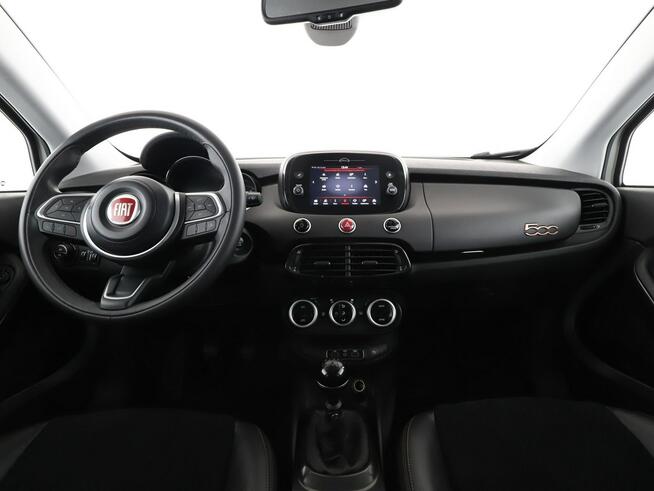 Fiat 500x full LED klima auto navi kamera i czujniki parkowania półskóra