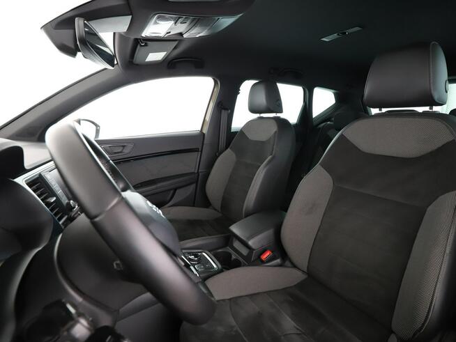 Seat Ateca Xcellence 4x4 navi climatronic kamera360 grzane fotele ACC alcantara