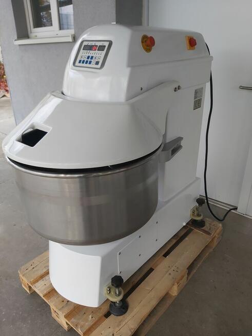 Miesiarka spiralna do ciasta SINMAG model KM 80 T ,piekarnia